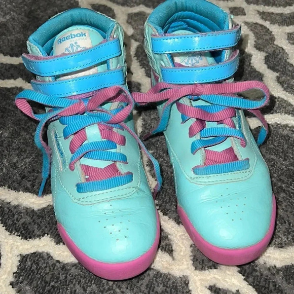 •Reebok•  ​ - Picture 3 of 8